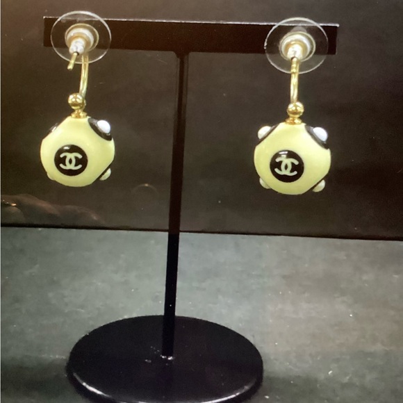 CHANEL CC Logo Ball Hoop Pierced Earrings - Picture 2 of 9